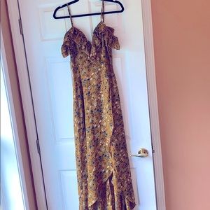 Mustard yellow sun dress, Off the shoulder, V cut